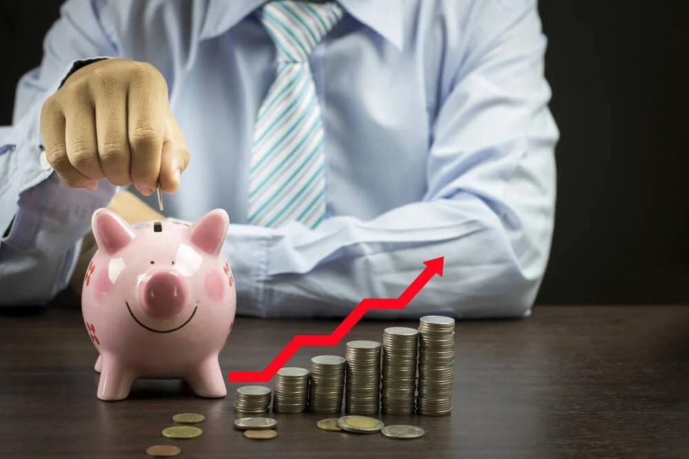 4-tips-para-ahorrar-dinero-cada-mes